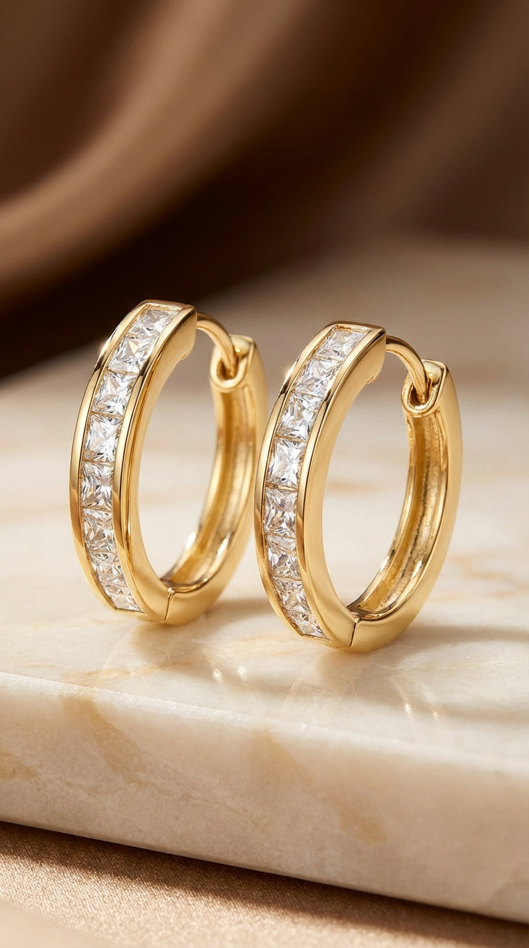 PENDIENTES DE ARO COLOR ORO Y CRISTAL