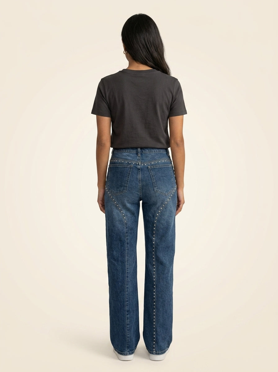 Jean droit orné de STRASS